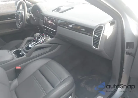 2021 Porsche Cayenne Coupe z USA, uszkodzony, nr VIN WP1BA2AY3MDA40835